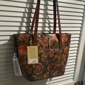 NWT Patricia Nash Tan/Green/Gold Italia Floral Kemble Shoulder Bag with Tassle.